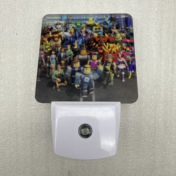 Night Light Plug into Wall For Boys, Girls Roblox design used *READ... - Picture 3 of 11